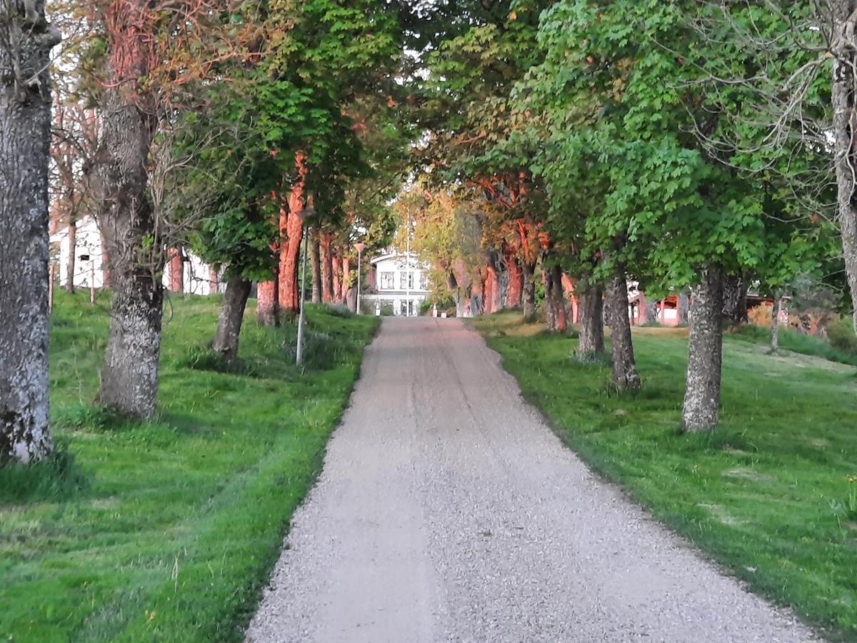 Sjötorp Säteri&stugby Alpstuga Larv