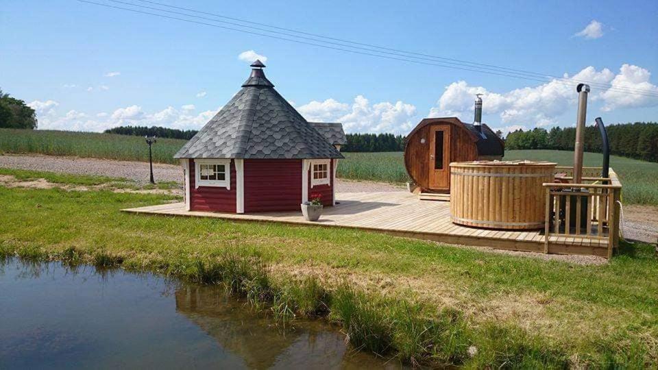 Sjötorp Säteri&stugby Larv