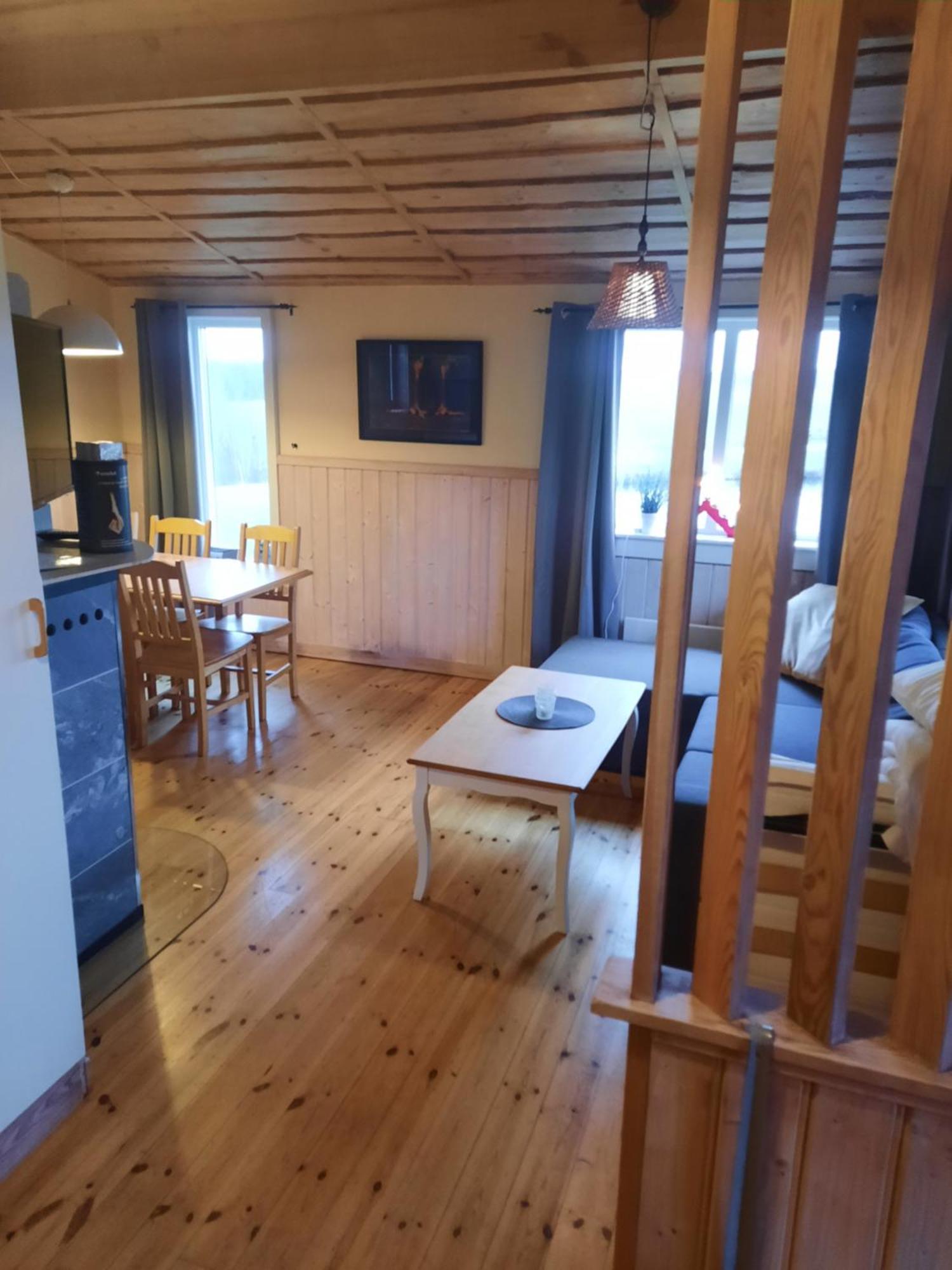 Sjötorp Säteri&stugby Alpstuga *